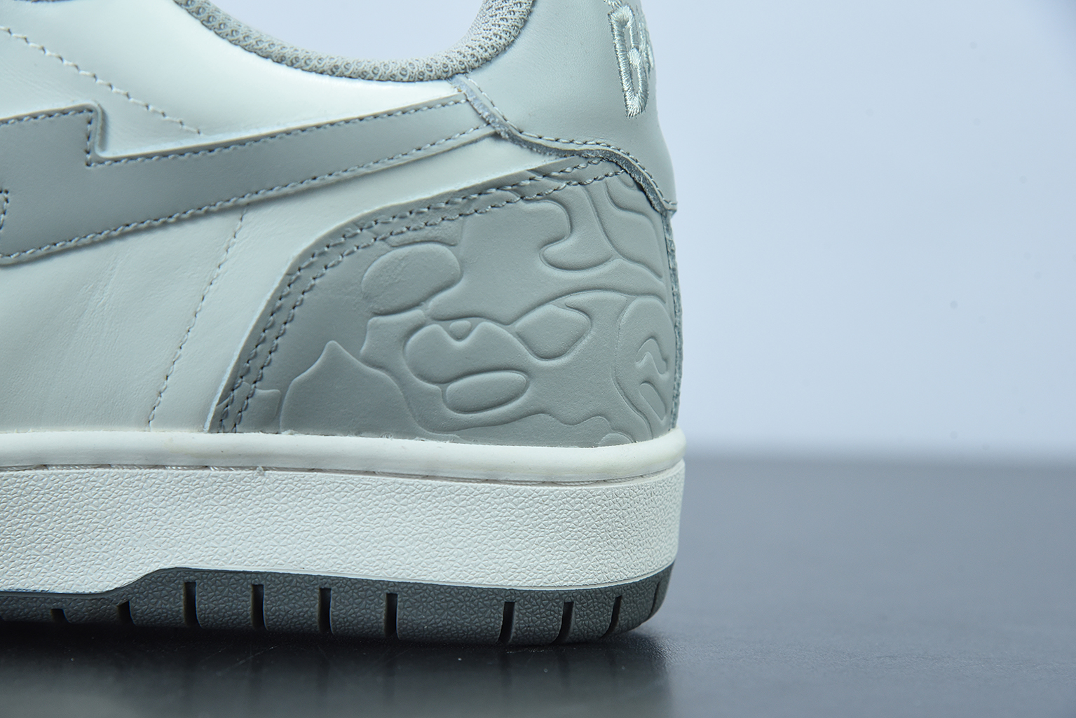 A Bathing Ape Court Sta Light Grey Cream 1G70191034