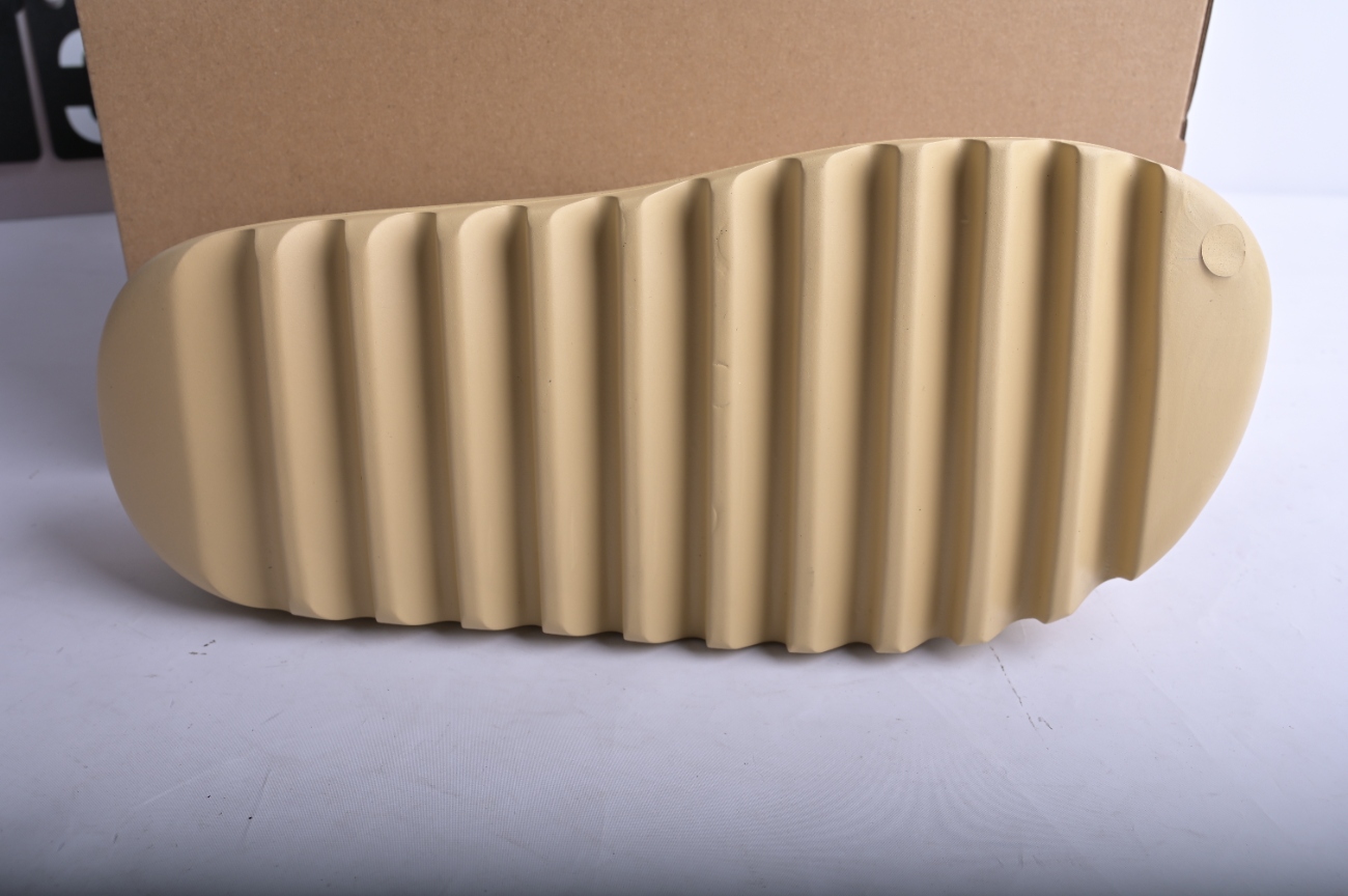 adidas Yeezy Slide DESSAN  FW6344