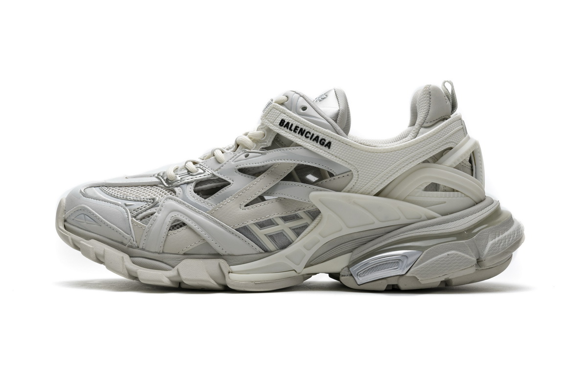 Ba***ci*ga Track 2 Sneaker White   570391 W2GN2 9000