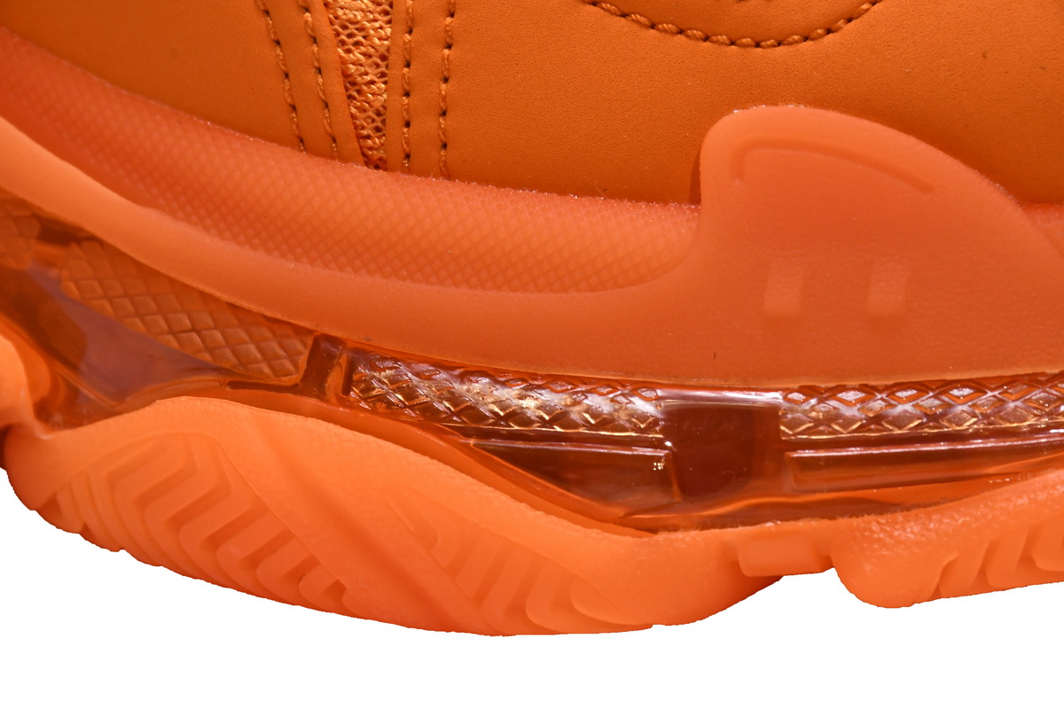 Ba***ci*ga Triple S Orange  541624 W2GA1 7510