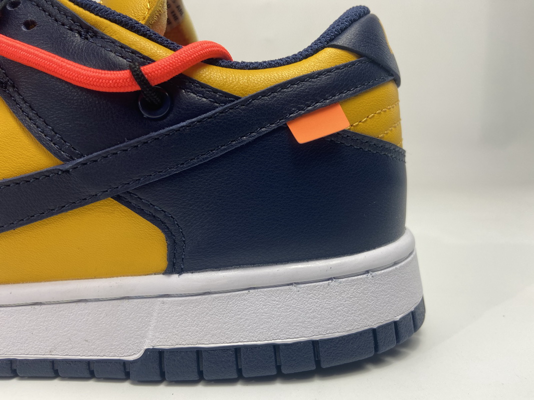 OFF WHITE X Nike Dunk SB Low White Michigan  CT0856-700