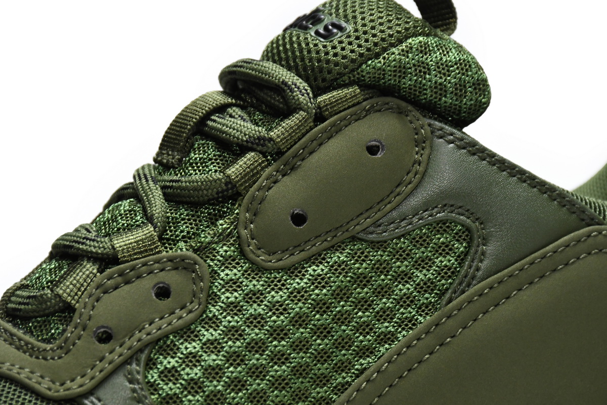 Ba***ci*ga Triple S Pitch Green  541624 W2GA1 2325