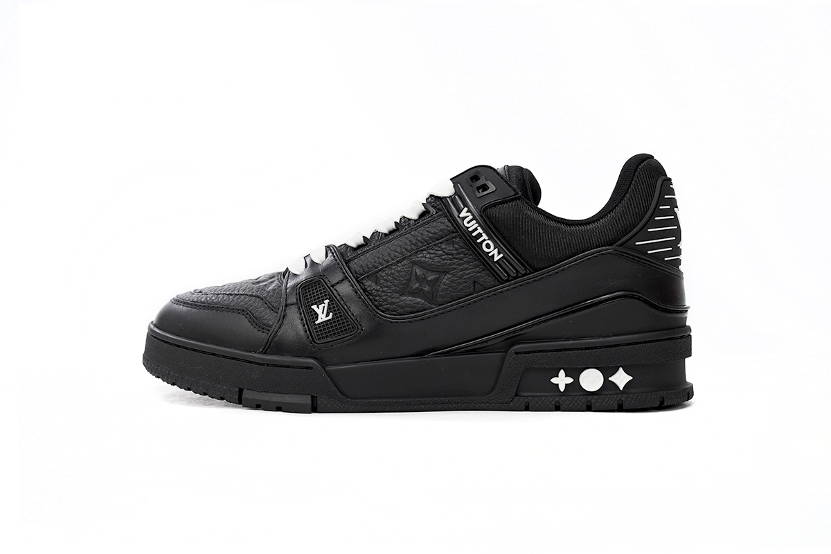 L*U*S V*ITT*N Trainer 1AAREW