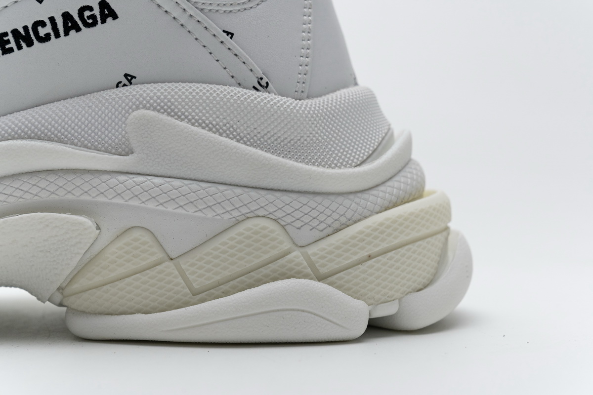 Ba***ci*ga Triple S White  524039 W06E2 2021