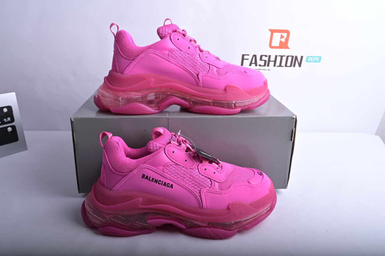 Ba***ci*ga Triple S Plum Red   541624 W2FG1 5059