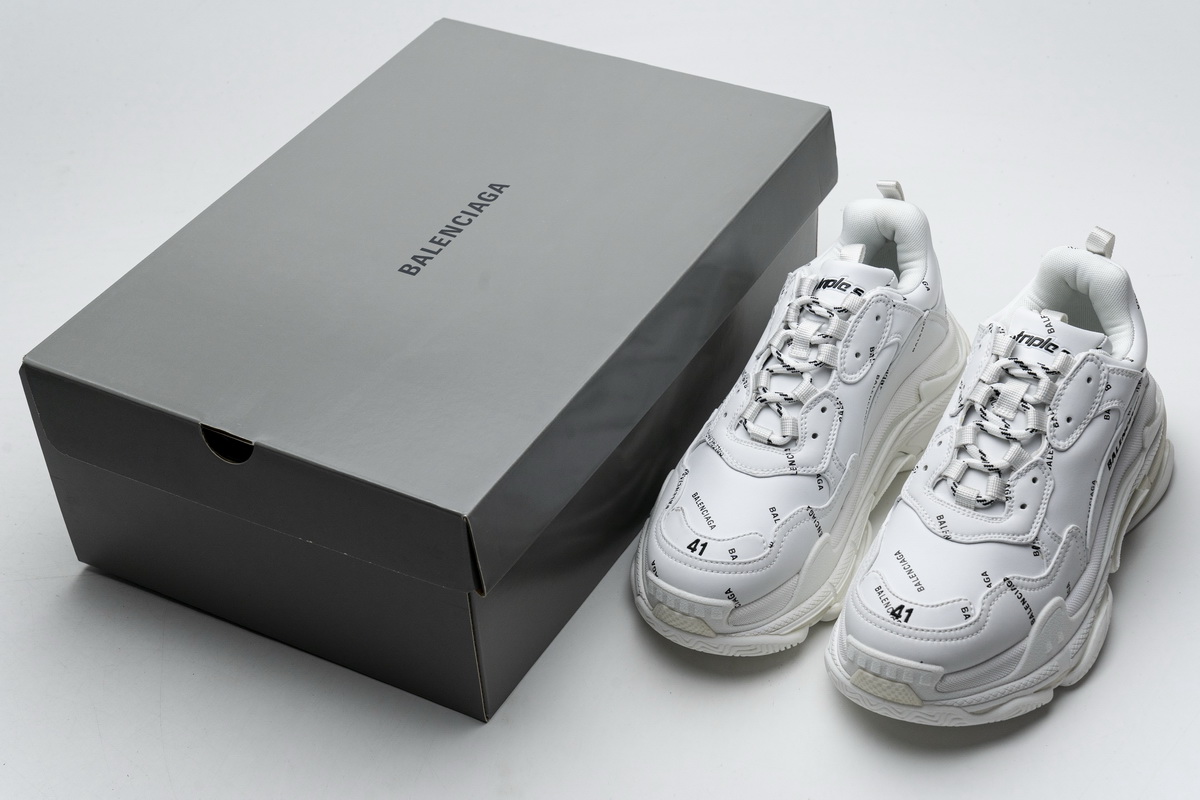 Ba***ci*ga Triple S White  524039 W06E2 2021