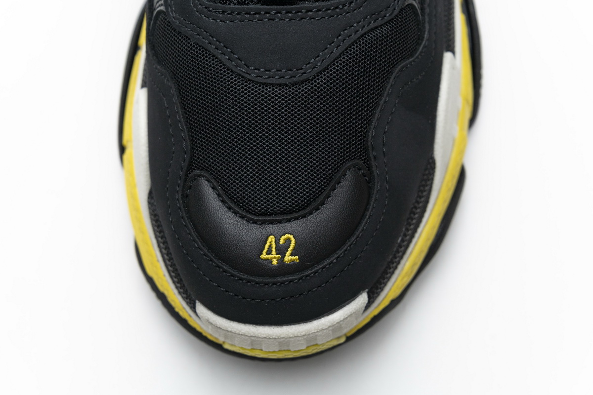 Ba***ci*ga Triple S Black Yellow  483513 W06E1 1078