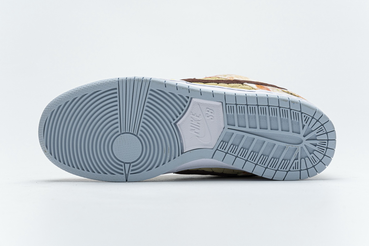 Nike SB Dunk Low Street Hawker   CV1628-800