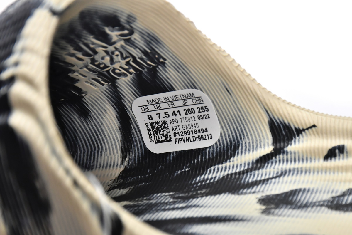 adidas originals Adilette 22 Slides Carbon   GX6947