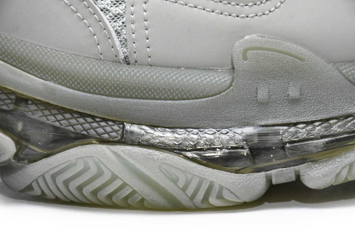 Ba***ci*ga Triple S Grey  541624 W09O1 1705