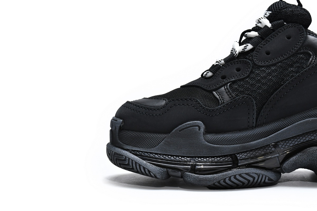 Ba***ci*ga Triple S Black  541624 W09O1 1000