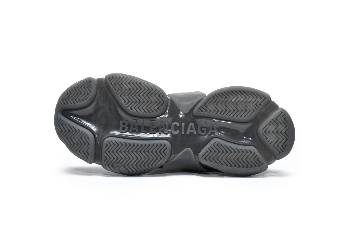 Ba***ci*ga Triple S Carbon Ash  541624 W0918 7669