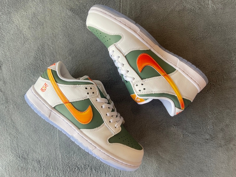 Nike Dunk Low NY vs NY  DN2489-300