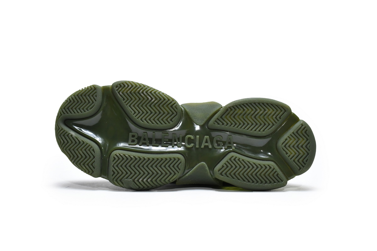 Ba***ci*ga Triple S Pitch Green  541624 W2GA1 2325