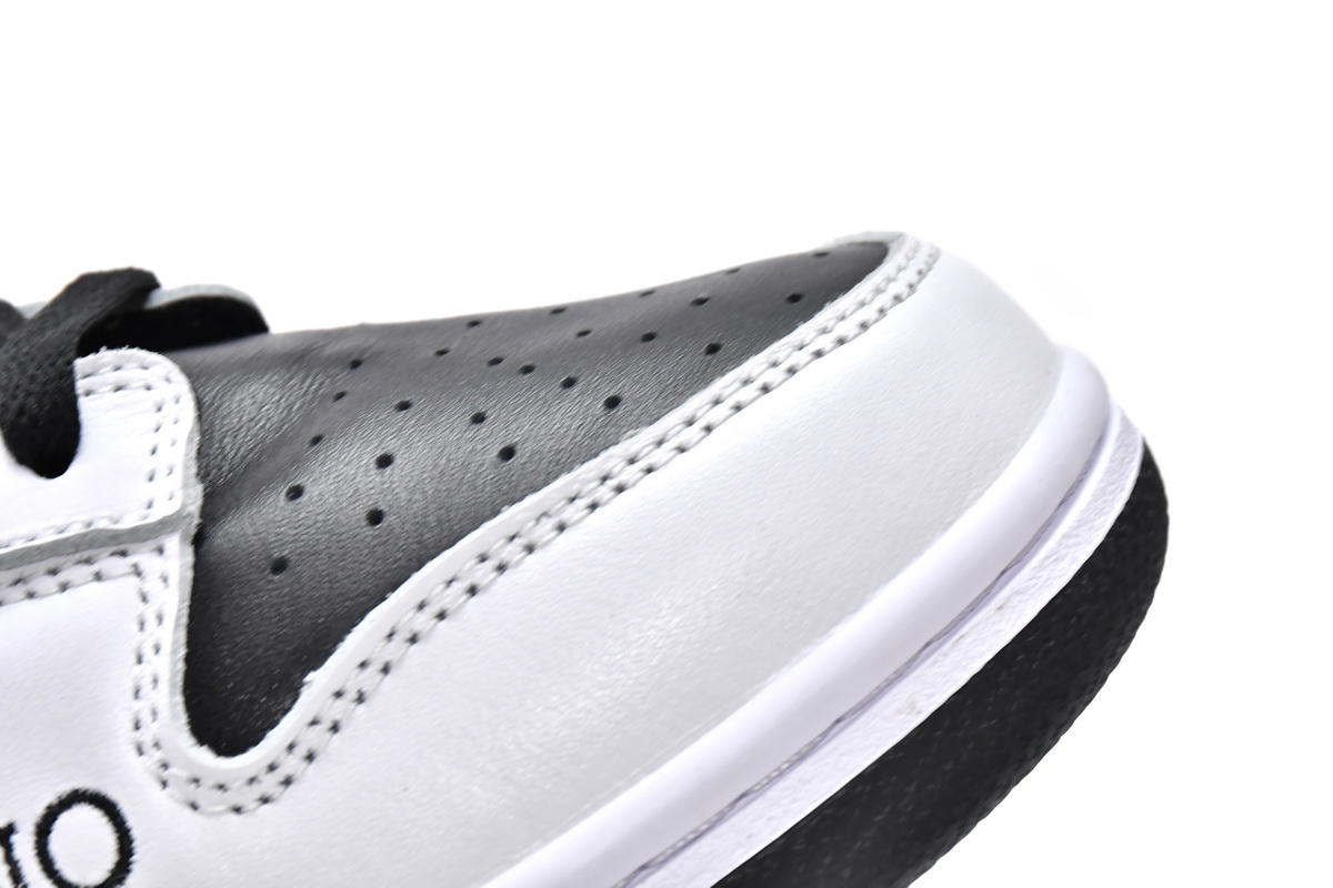 Supreme x Nike SB Dunk Low By Any Means  DO7412-984
