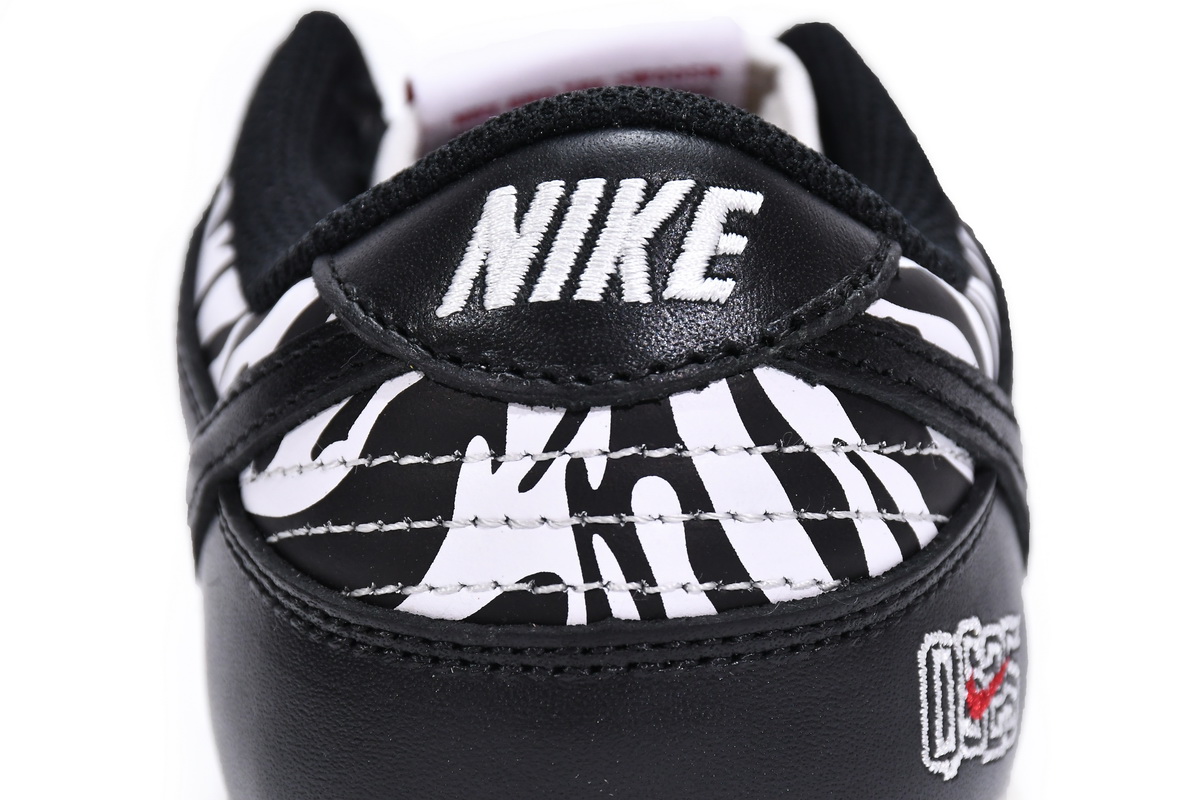 Quartersnacks x Nike SB Dunk Low Zebra    DM3510-001