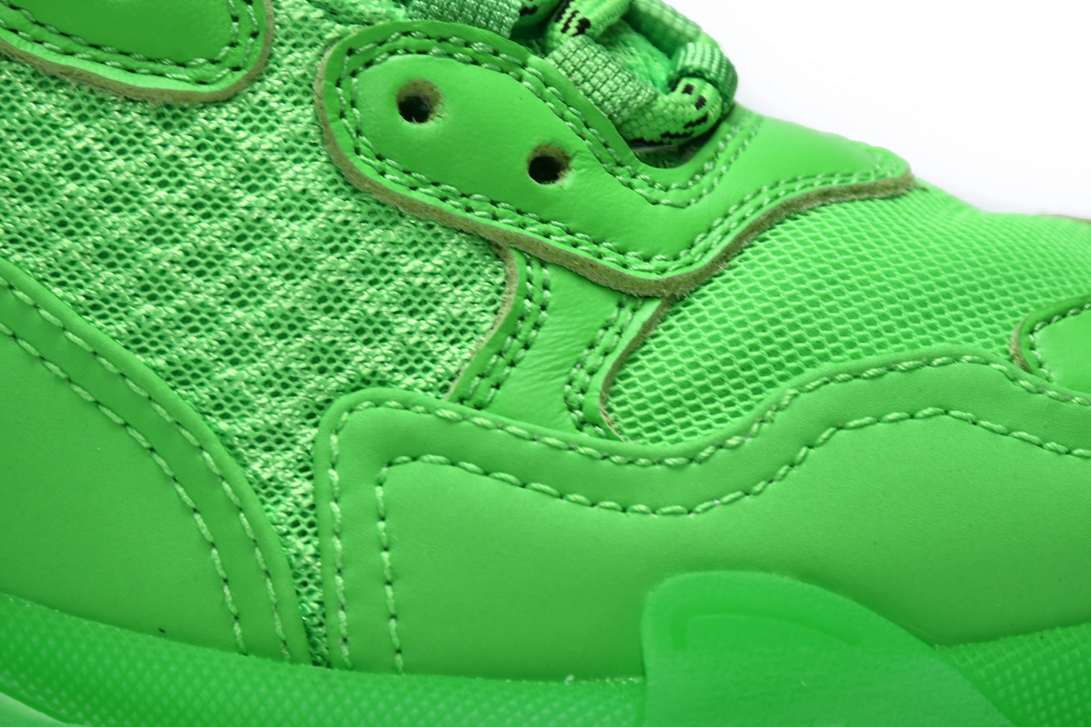Ba***ci*ga Triple S Fluorescent Green  541624 W09OL 3801