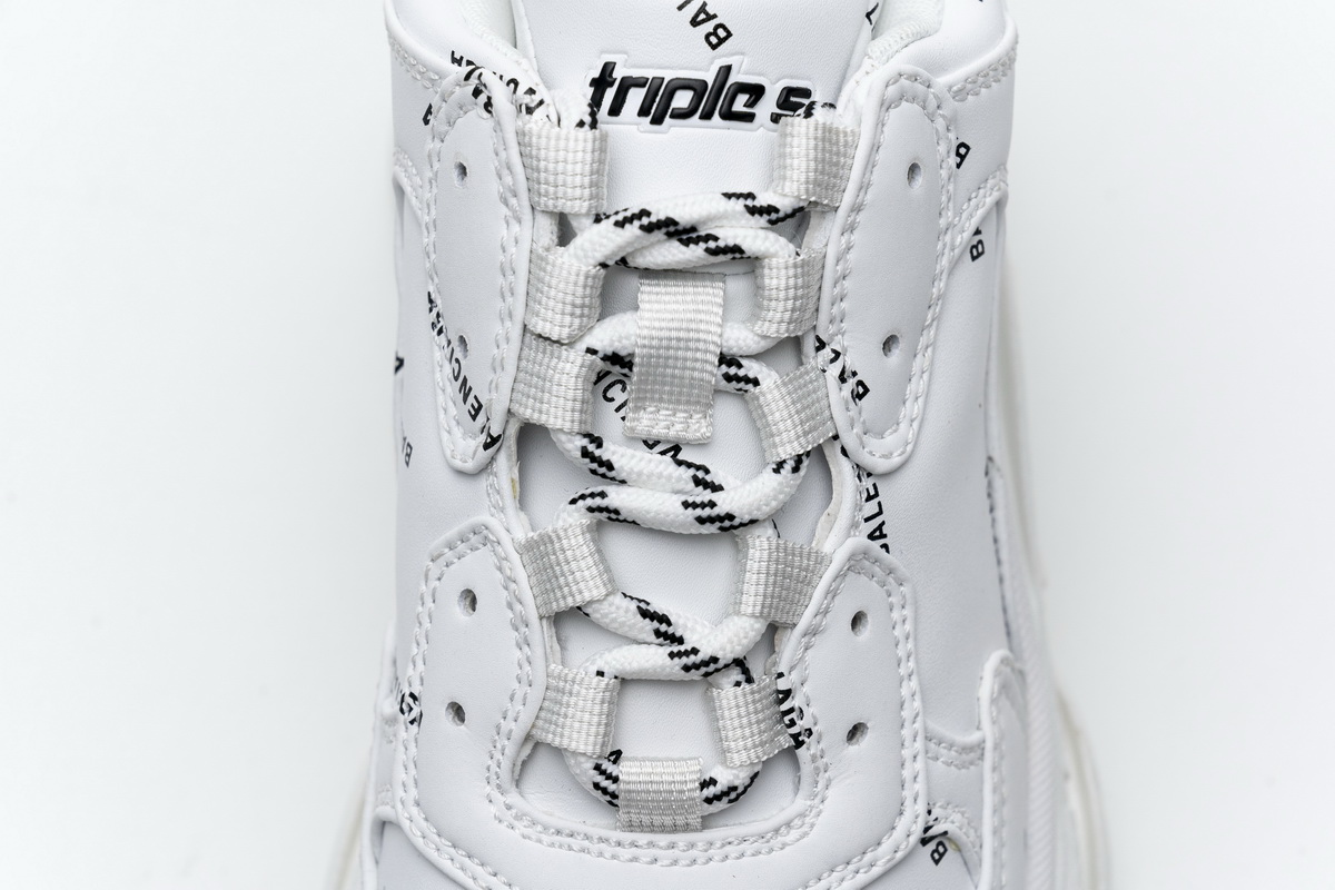 Ba***ci*ga Triple S White  524039 W06E2 2021
