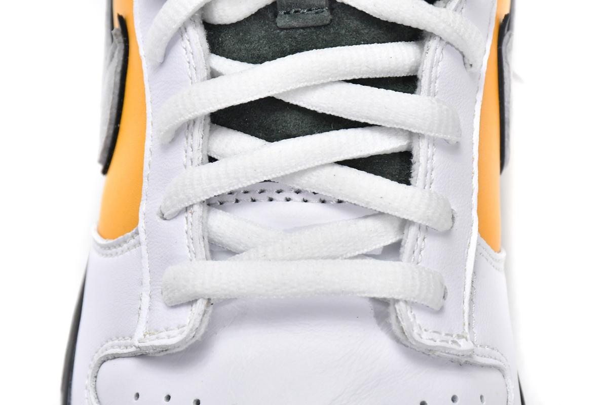 Otomo Katsuhiro x Nike SB Dunk Low Pro Kobe  LF2428-001