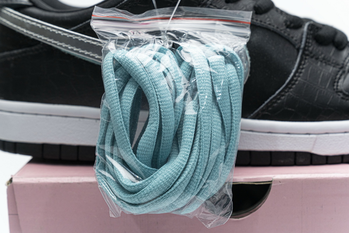 Nike SB Dunk Low Pro OG QS “Black Diamond”   BV1310-001