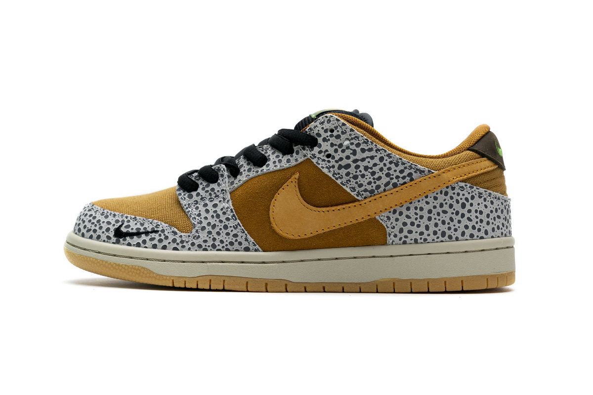 Nike SB Dunk Low “Safari”  CD2563-002