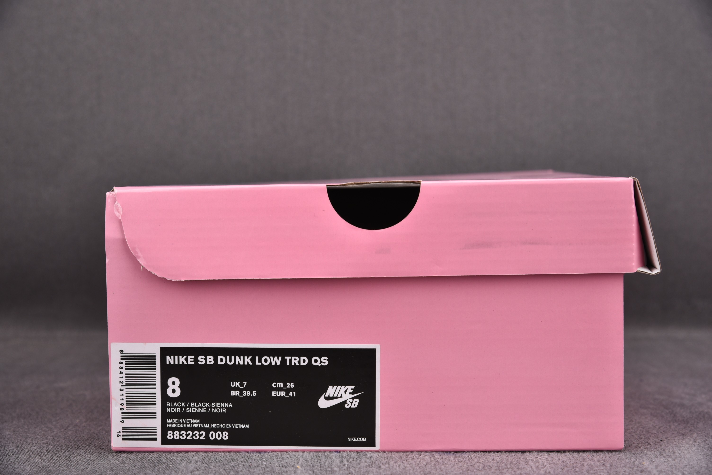 M Batch  SB Dunk Low Black Pigeon  883232-008