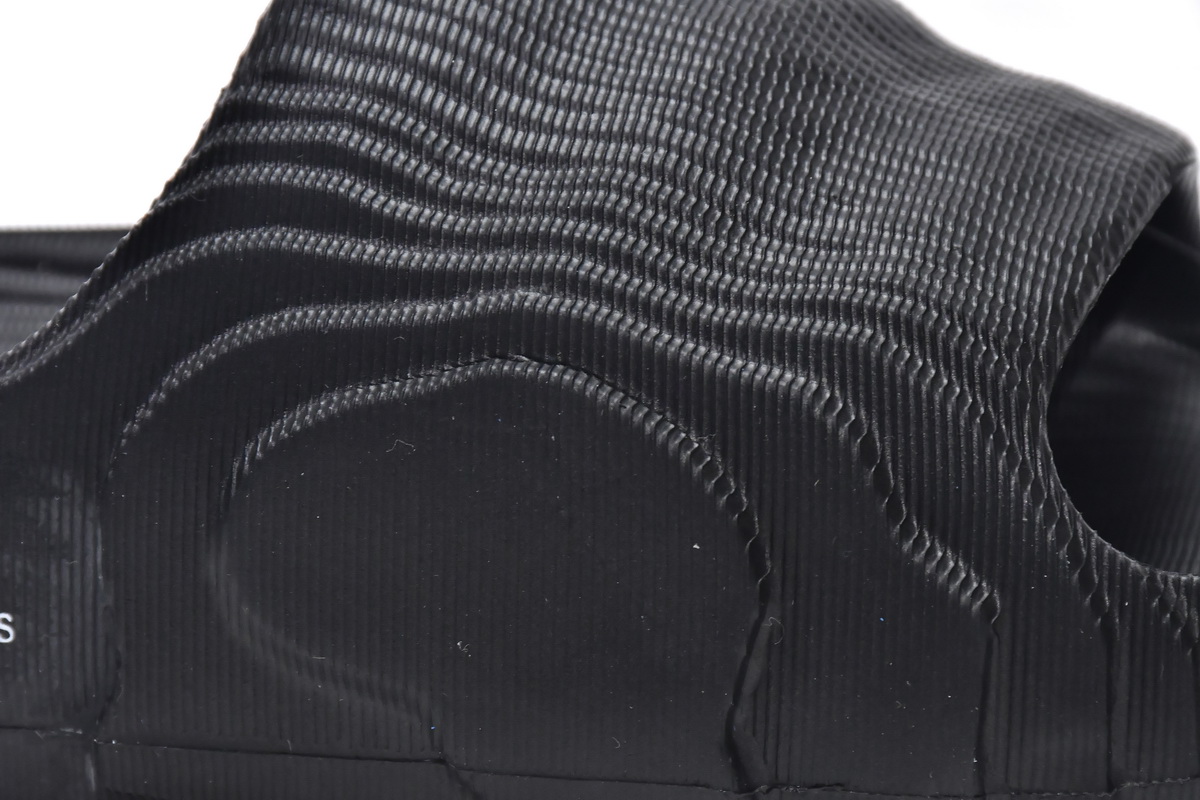 adidas originals Adilette 22 Slides Black  GX6949