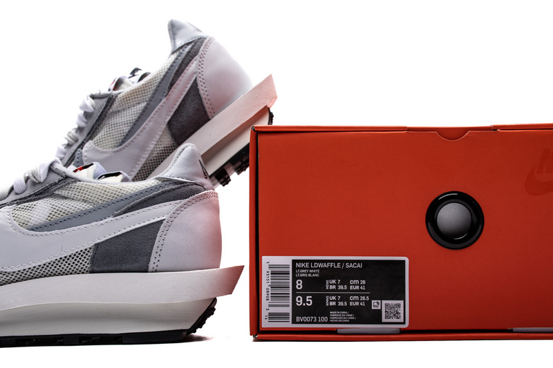 Sacai x Nike LDWaffle Grey BV0073-100