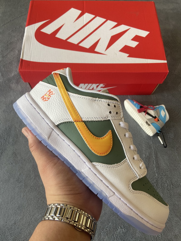 Nike Dunk Low NY vs NY  DN2489-300