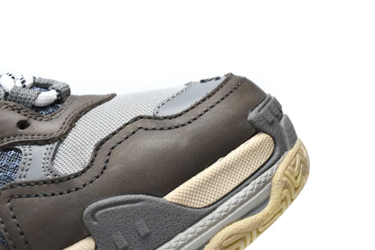 Ba***ci*ga Triple S Grey  536737 W0901 1259