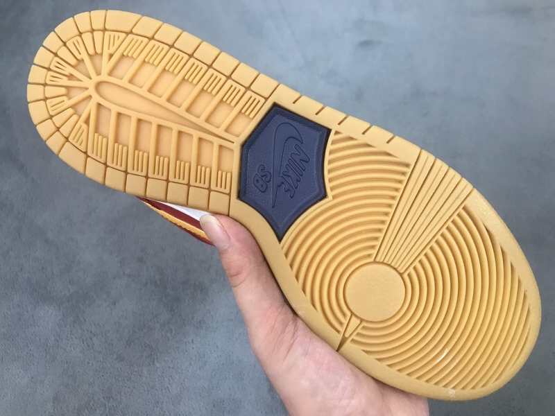 Nike SB Dunk Low Barcelona    DJ0606-400