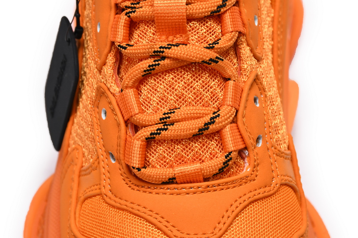 Ba***ci*ga Triple S Orange  541624 W2GA1 7510