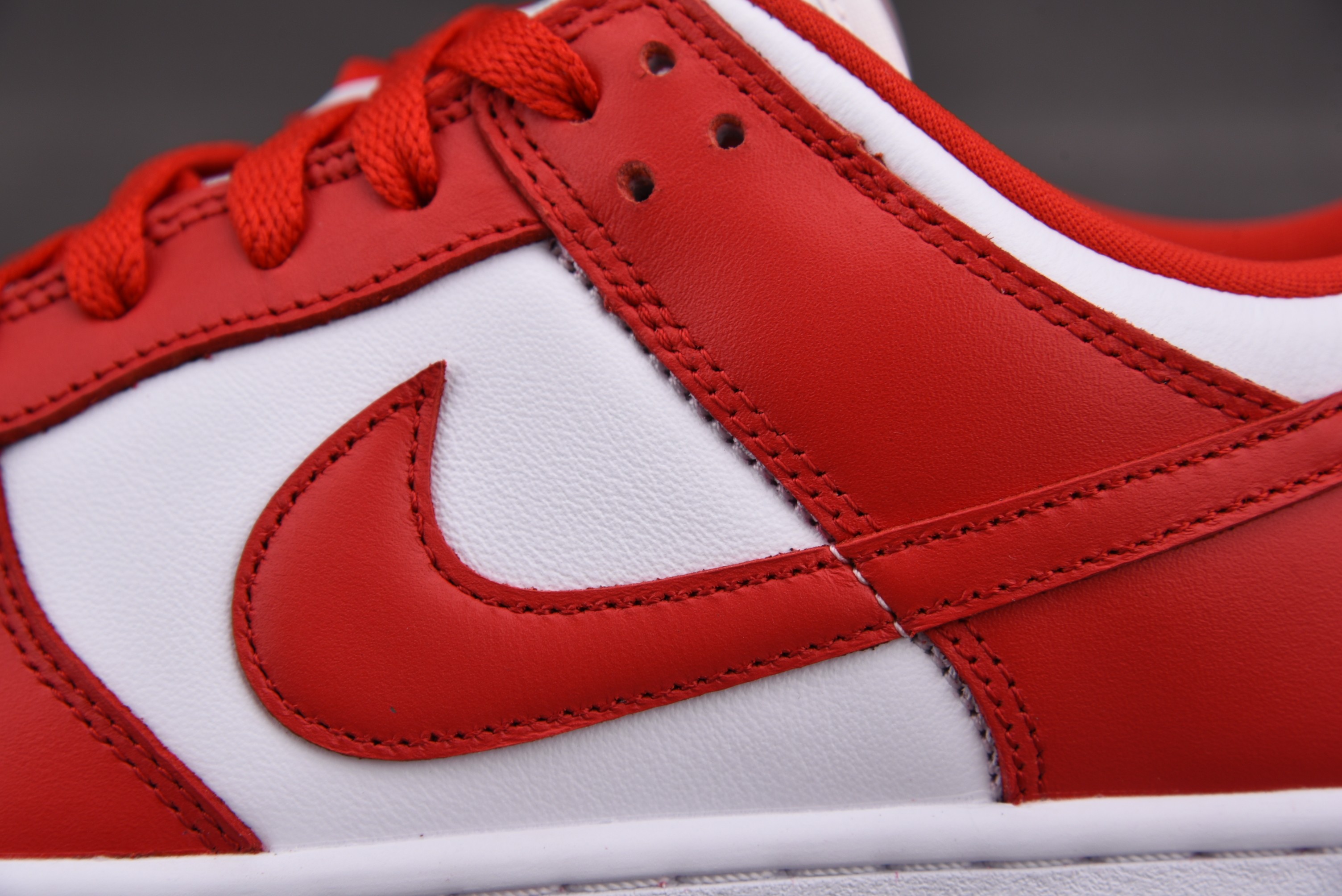 M Batch Nike Dunk SB Low SP “University Red”   CU1727-100