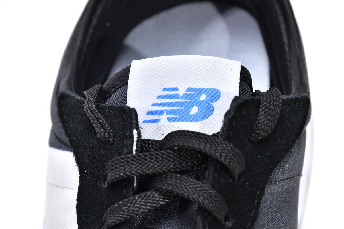 N*w B*lance 327 Black & White   MS327CPG