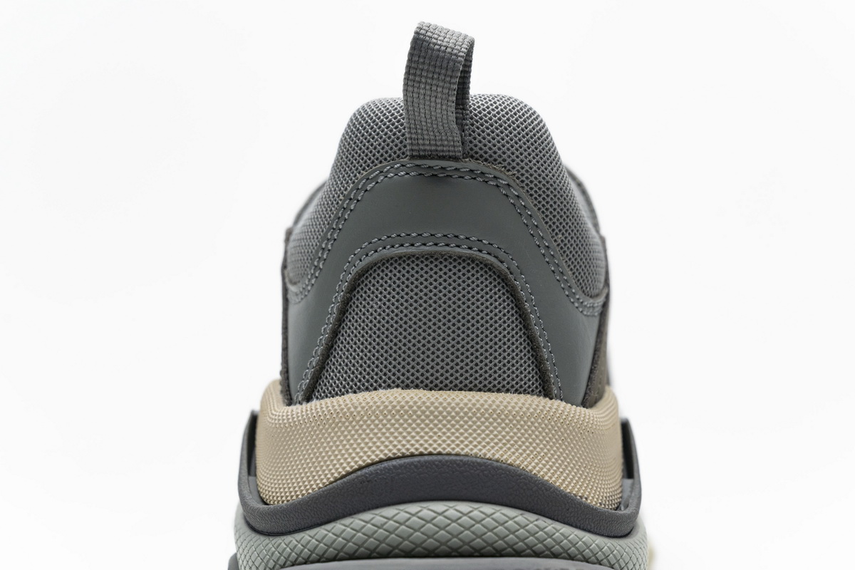 Ba***ci*ga Triple S Grey  483513 W06E1 1259