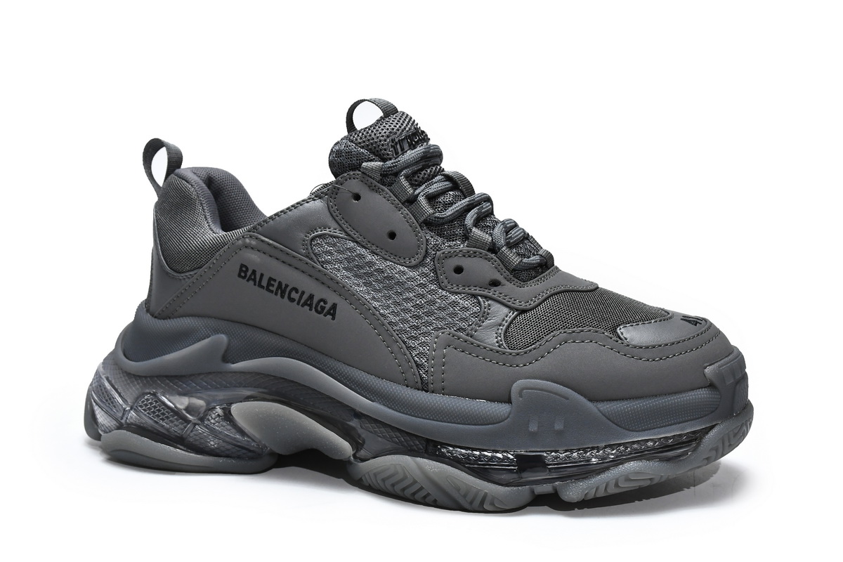 Ba***ci*ga Triple S Carbon Ash  541624 W0918 7669