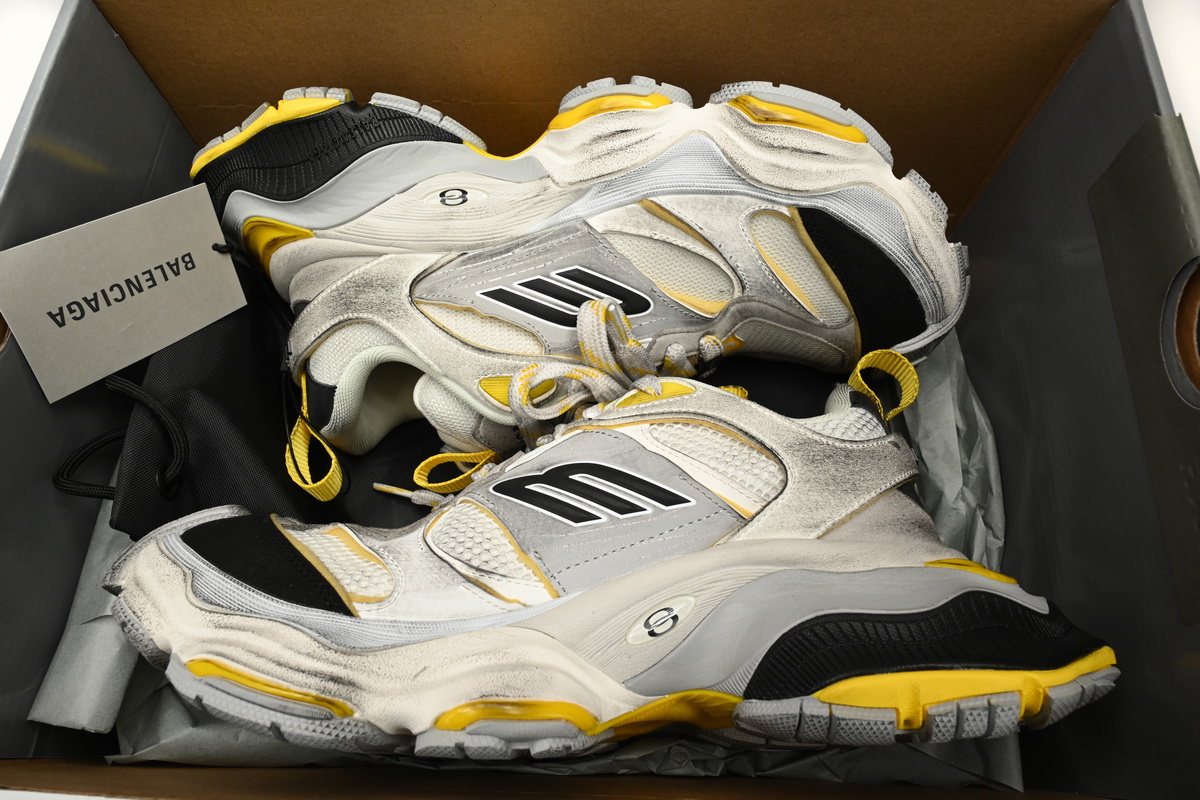Ba***ci*ga  CARGO White yellow silver 784339-W2MV1-1170