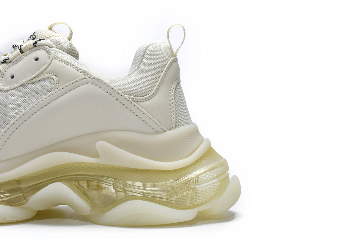 Ba***ci*ga Triple S Creamy White   541624 W2GA1 9100