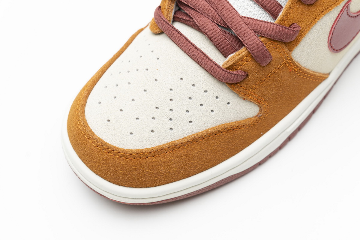 Nike SB Dunk Low Pro Dark Russet Cedar   BQ6817-202