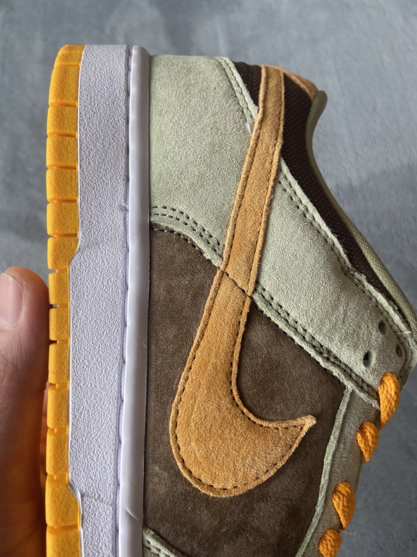 Nike Dunk Low SE Dusty Olive   DH5360-300
