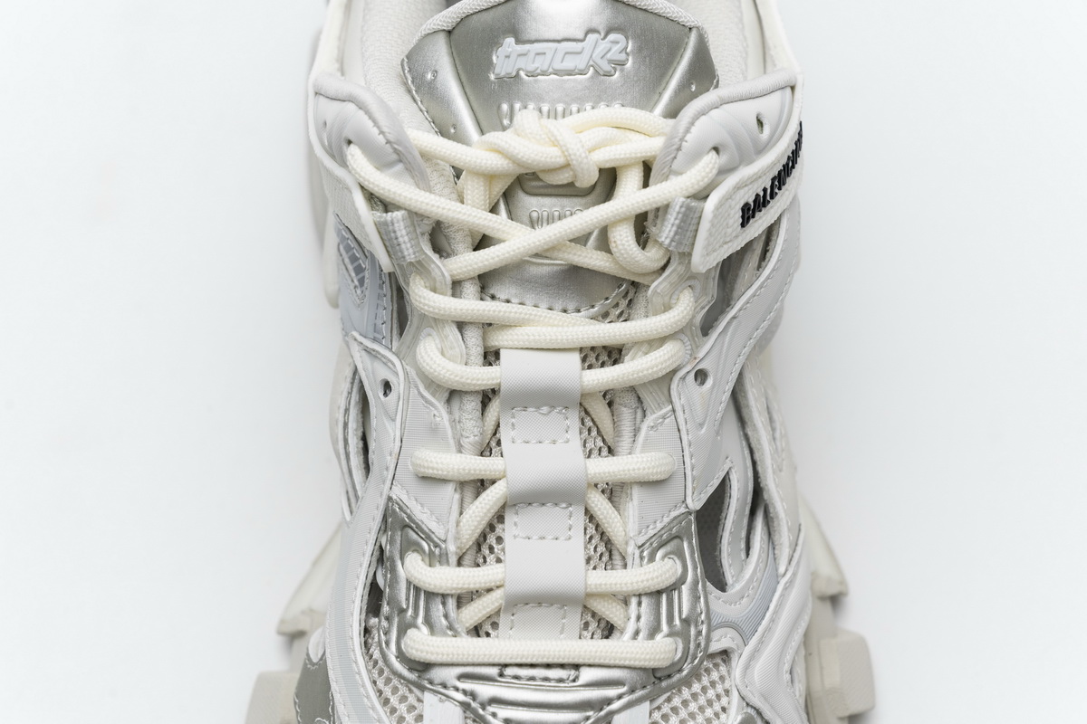 Ba***ci*ga Track 2 Sneaker White   570391 W2GN2 9000