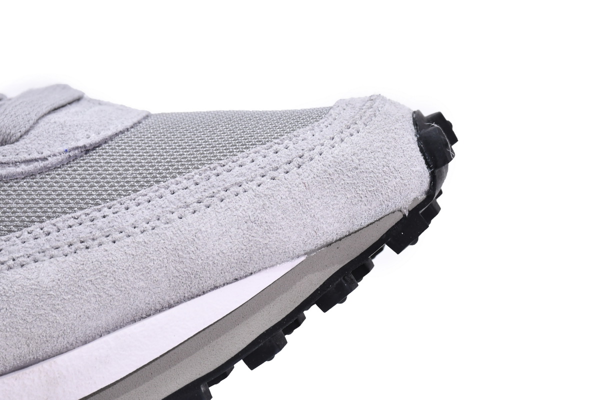 Fragment Design x sacai x Nike LDWaffle Light Smoke Grey DH2684-001