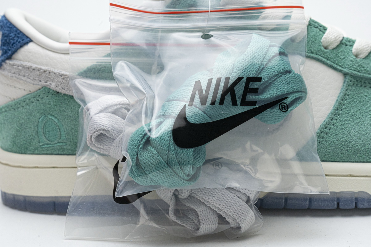 Kasina x Nike Dunk Low  Neptune Green  CZ6501-101