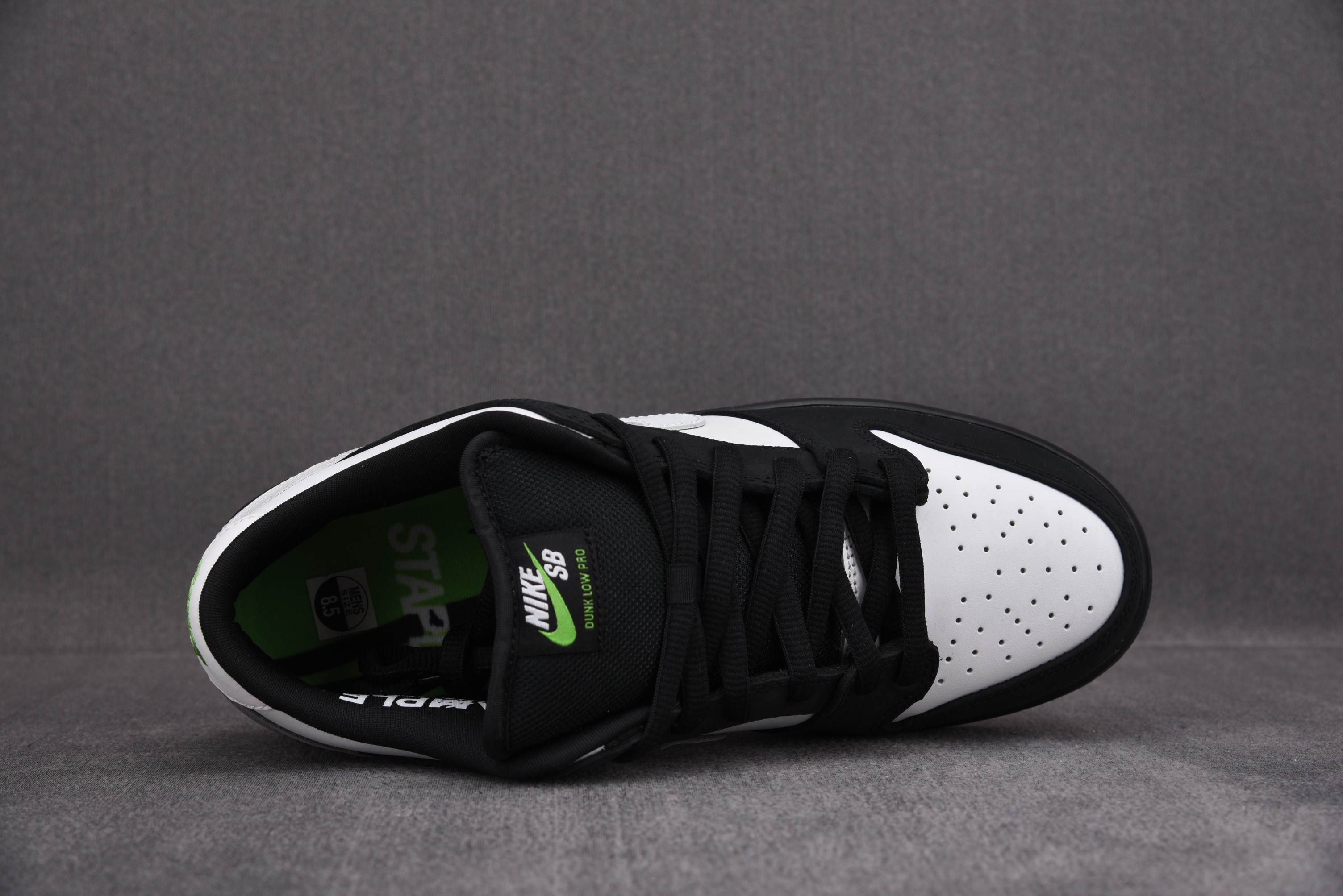 M Batch  Staple x Nike SB Dunk Low “Panda Pigeon”   BV1310-013