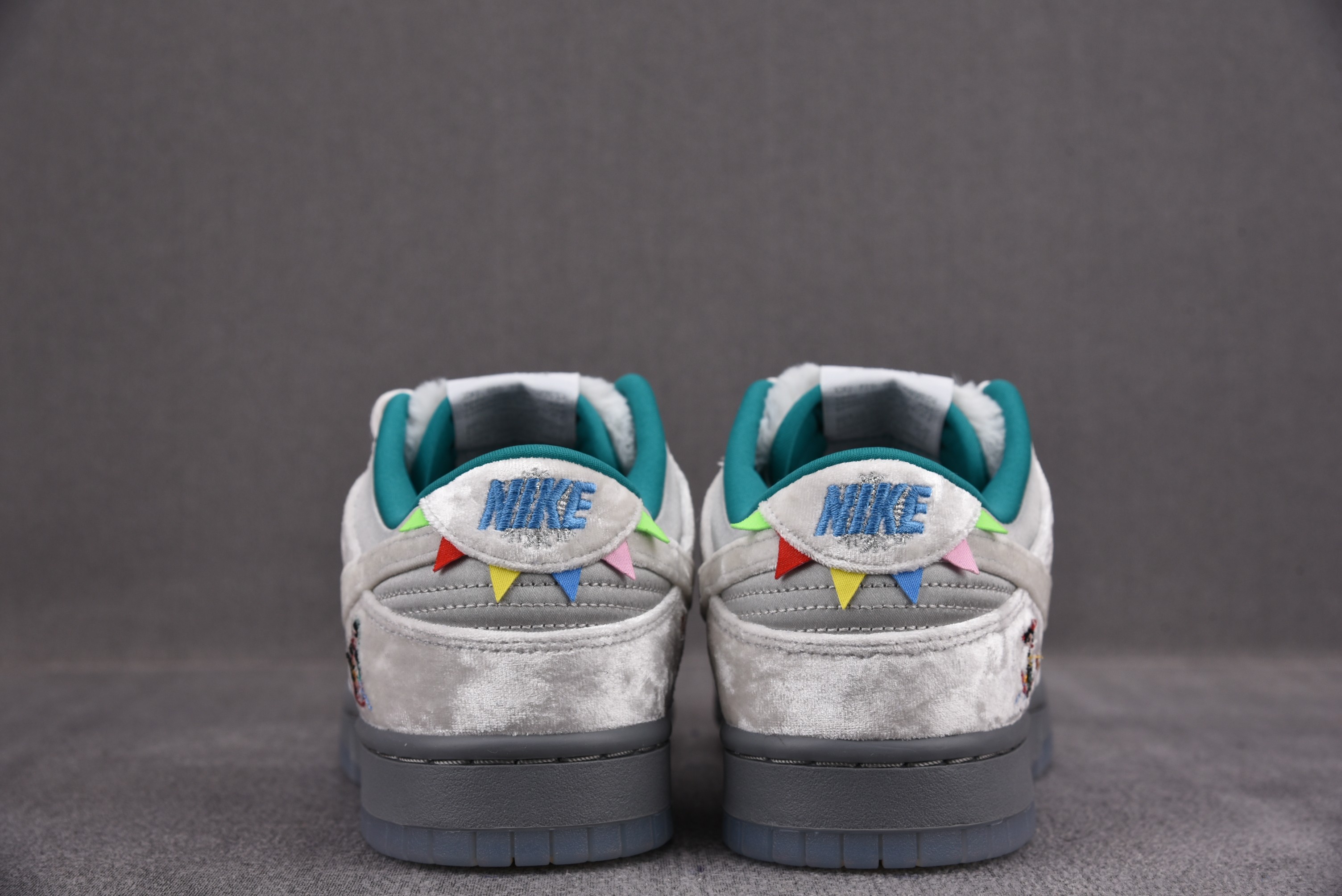 M Batch Nike Dunk Low Ice  DO2326-001