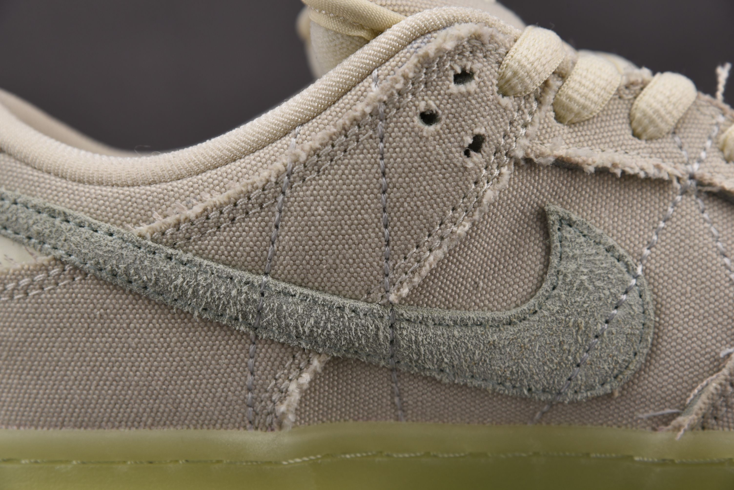 M Batch  SB Dunk Low “Mummy” DM0774-11