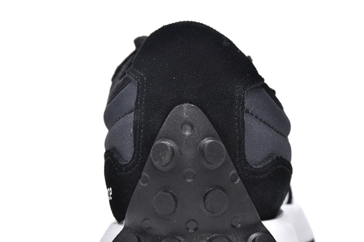 N*w B*lance 327 Black & White   MS327CPG