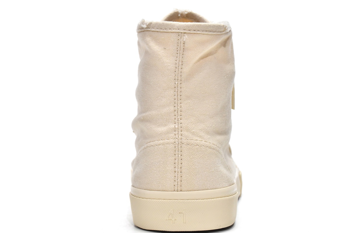 Ba***ci*ga Paris High Destroyed - White   688752 W3RC4 9090