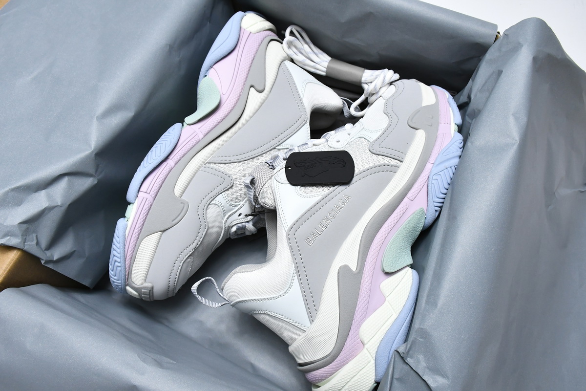 Ba***ci*ga Triple S Makaron  536737 W2FW 1977