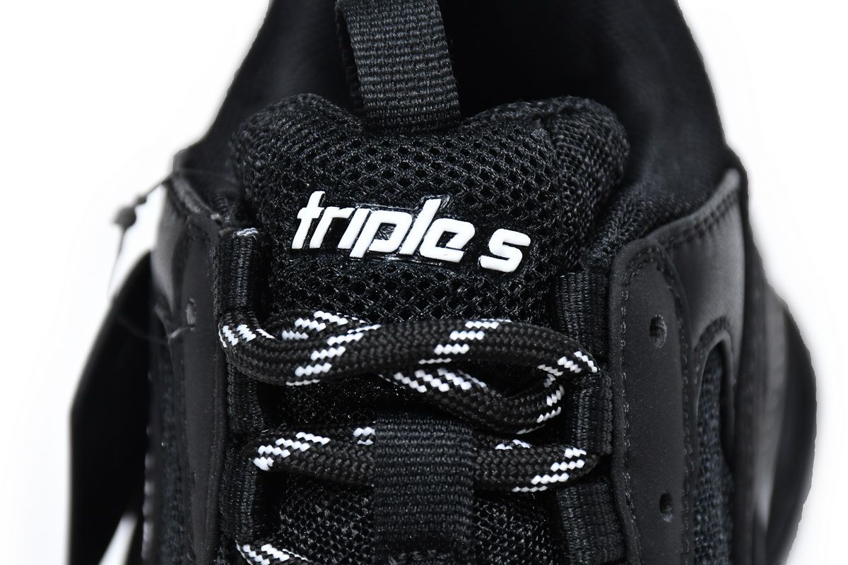 Ba***ci*ga Triple S Black  541624 W2FB1 1000